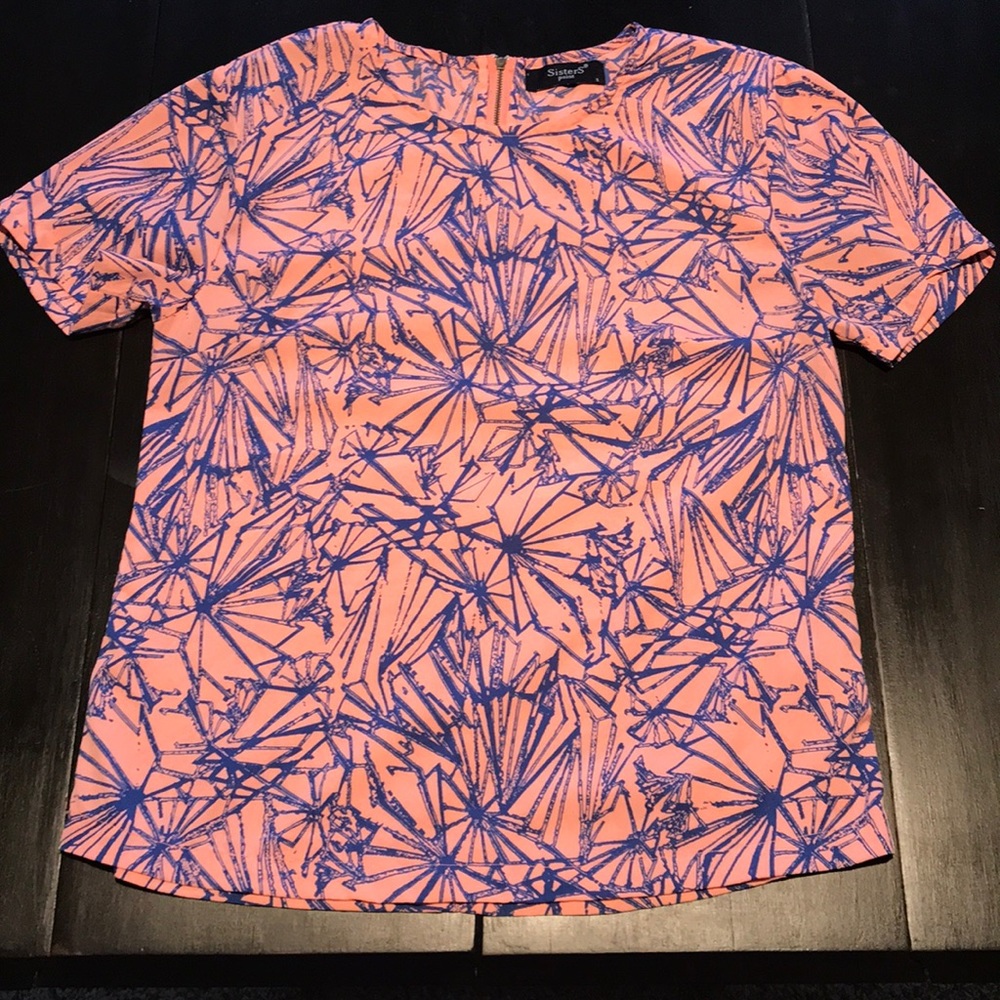 Short sleeved blouse